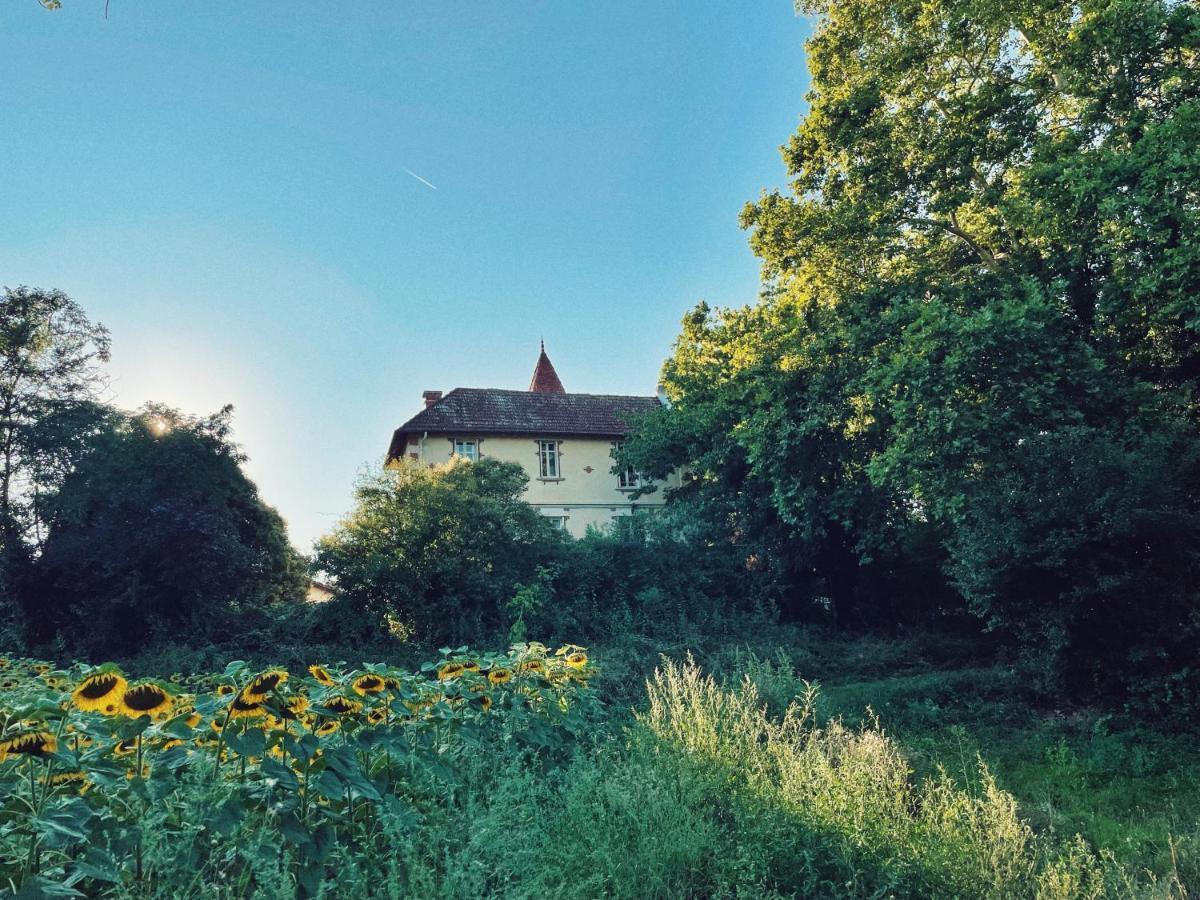 Petit Chateau Le Piot Panzió Fleurance Kültér fotó
