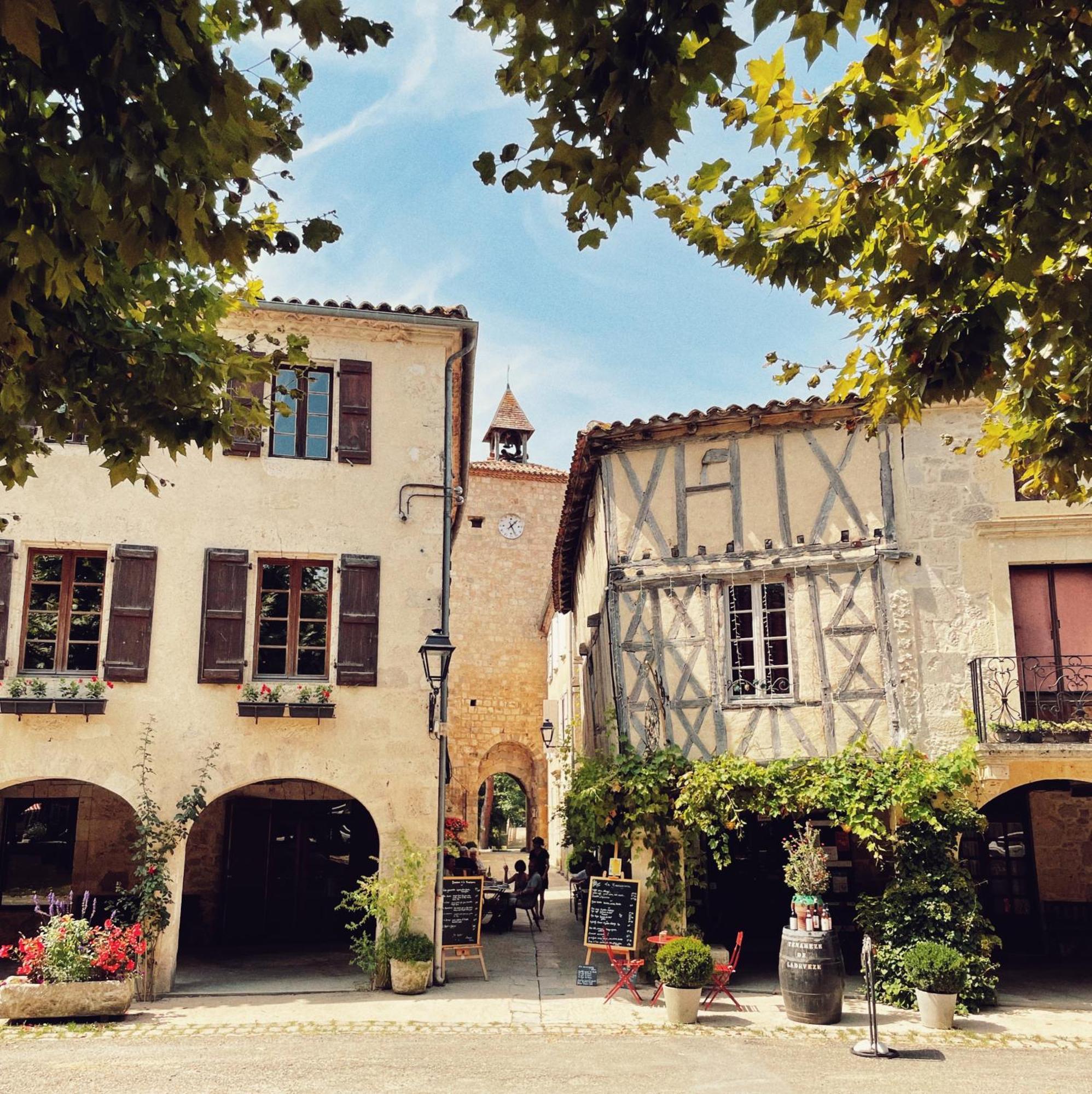 Petit Chateau Le Piot Panzió Fleurance Kültér fotó