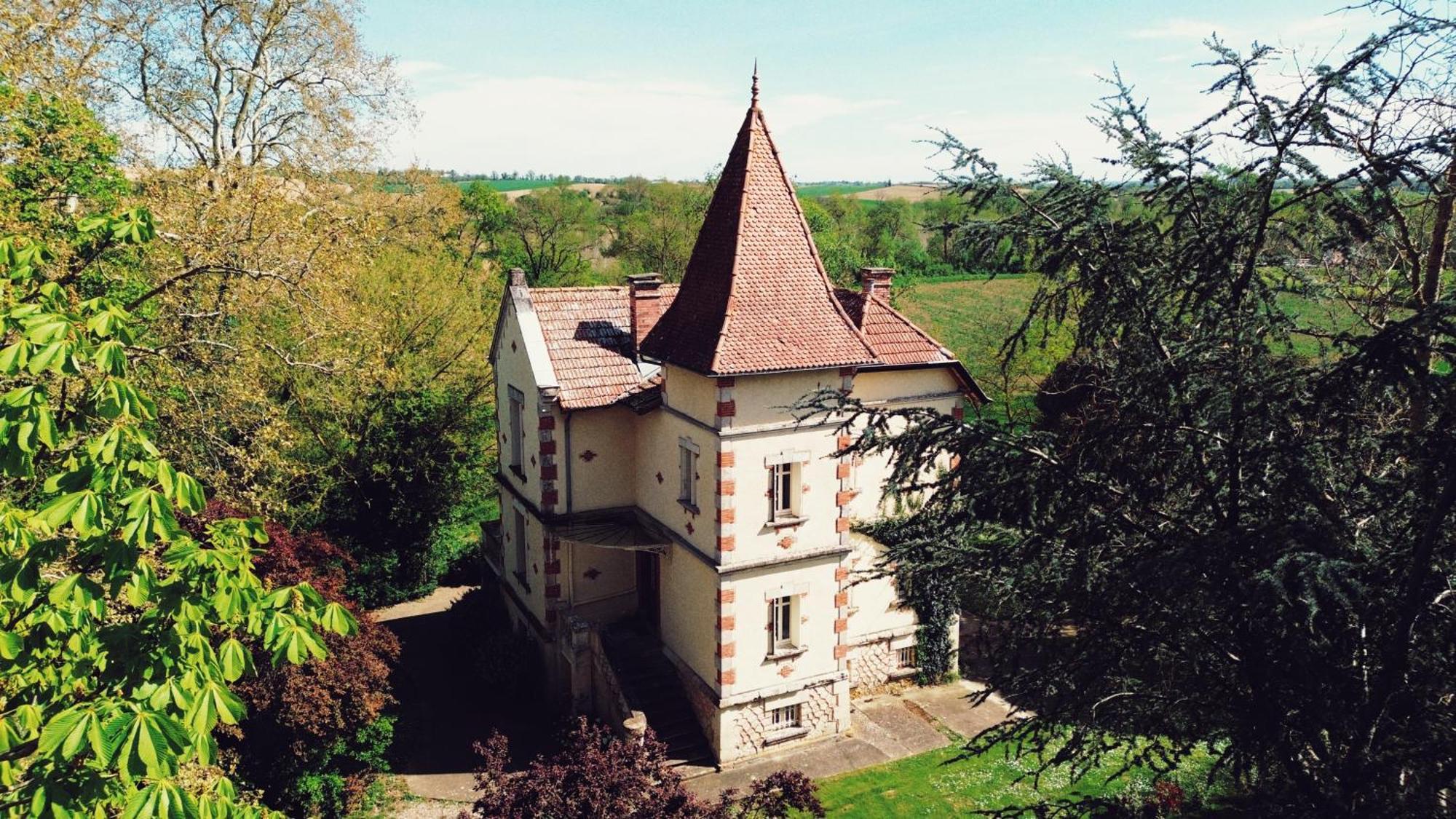 Petit Chateau Le Piot Panzió Fleurance Kültér fotó